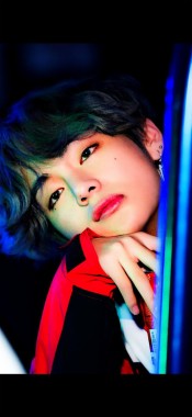 Featured image of post Bts V Wallpaper Hd Aesthetic Download and use bts hd wallpaper to make your device beautiful