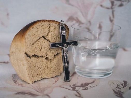 Crucifix, Lent, Fasting, Bread, Water, Christianity, - Catholic Fasting ...