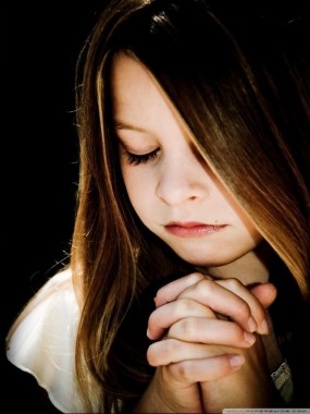 Praying Girl Wallpaper - 970x1210 - Download HD Wallpaper - WallpaperTip