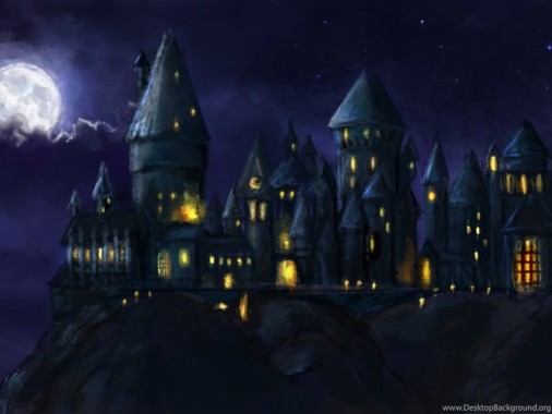 Hogwarts In The Snow - Hogwarts Castle At Christmas - 1085x485