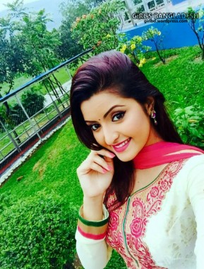 Bangladeshi Actor Pori Moni - 1080x1416 - Download HD Wallpaper ...