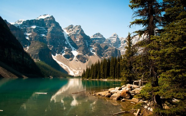 Moraine Lake - 1366x768 - Download HD Wallpaper - WallpaperTip