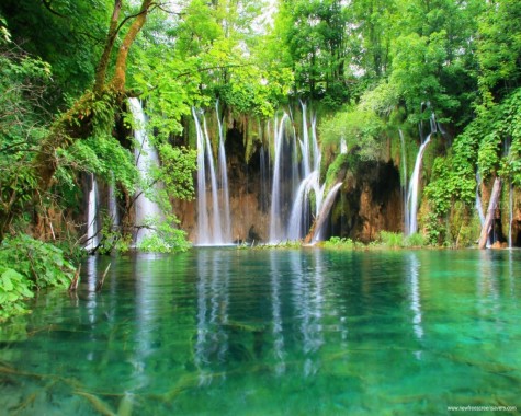 Split - Plitvice Lakes National Park - 1800x1350 - Download HD ...