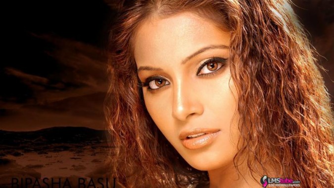 Bipasha Basu Hd Wallpaper Download - 1919x1108 - Download HD Wallpaper ...