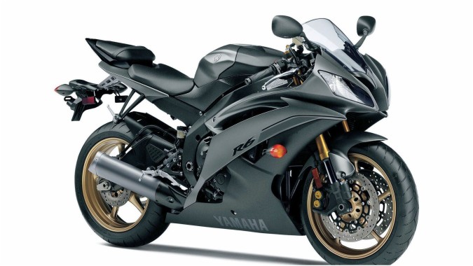 Yamaha Sports Bike Hd Wallpaper